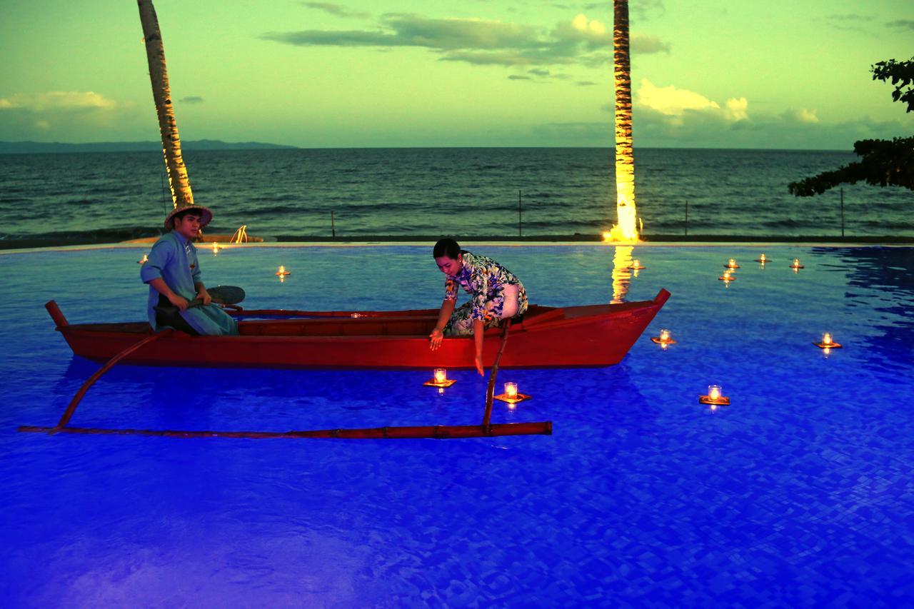 The Oriental Leyte Hotell Tacloban Exteriör bild