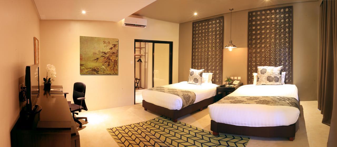 The Oriental Leyte Hotell Tacloban Exteriör bild
