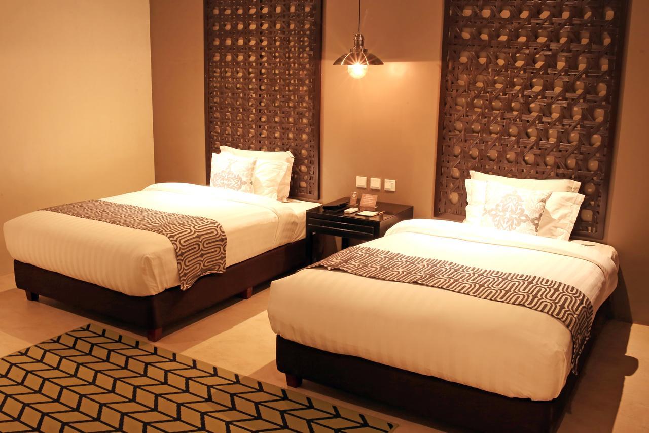 The Oriental Leyte Hotell Tacloban Exteriör bild
